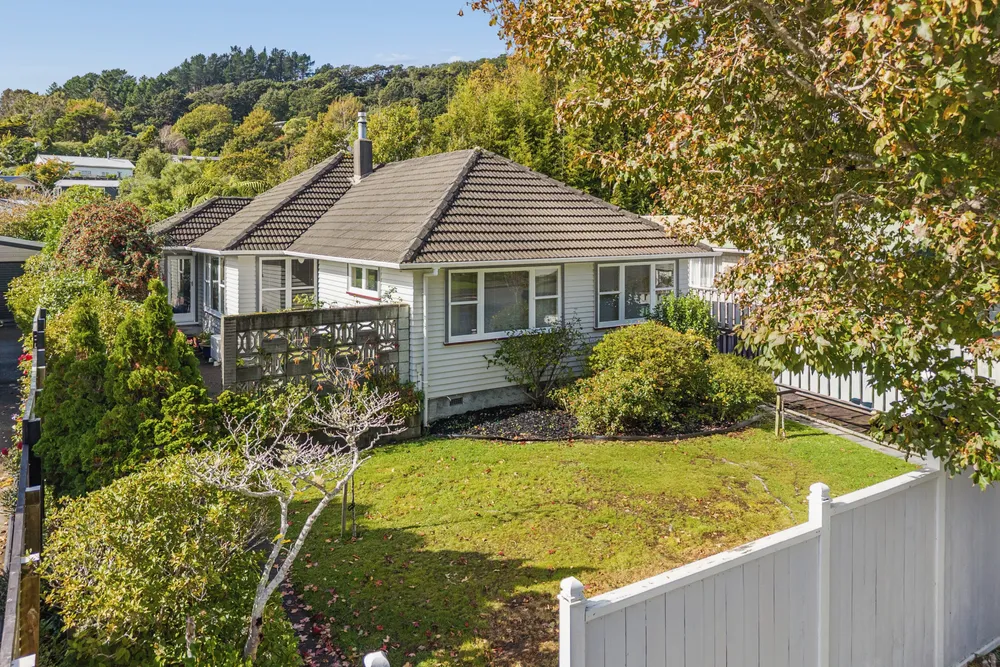 Photos of 34 Birkinshaw Grove