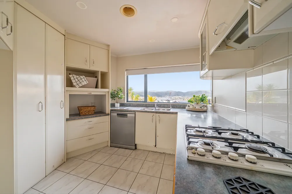 Photos of 34 Birkinshaw Grove