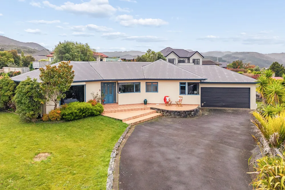 Photos of 34 Birkinshaw Grove