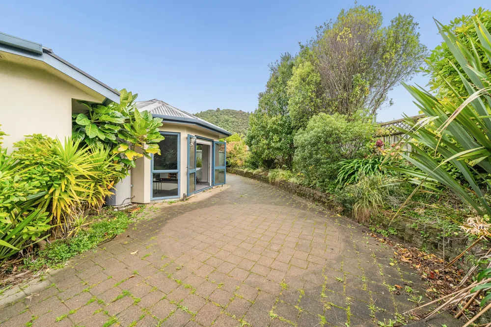Photos of 34 Birkinshaw Grove