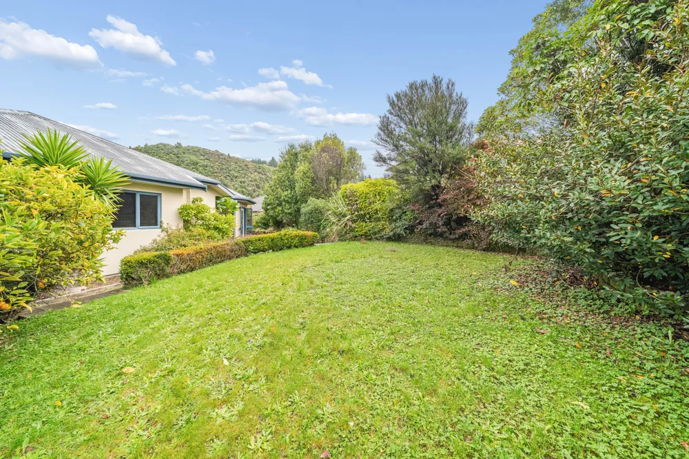 Photos of 34 Birkinshaw Grove