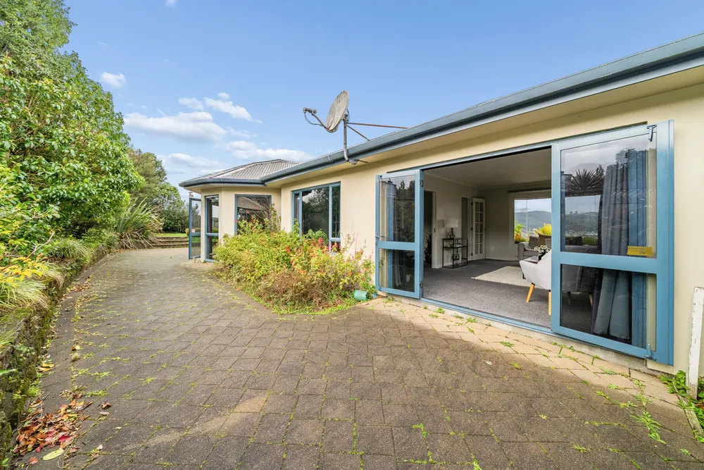 Photos of 34 Birkinshaw Grove