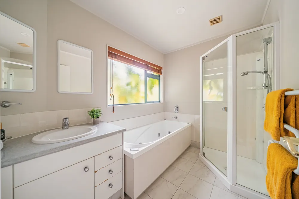 Photos of 34 Birkinshaw Grove