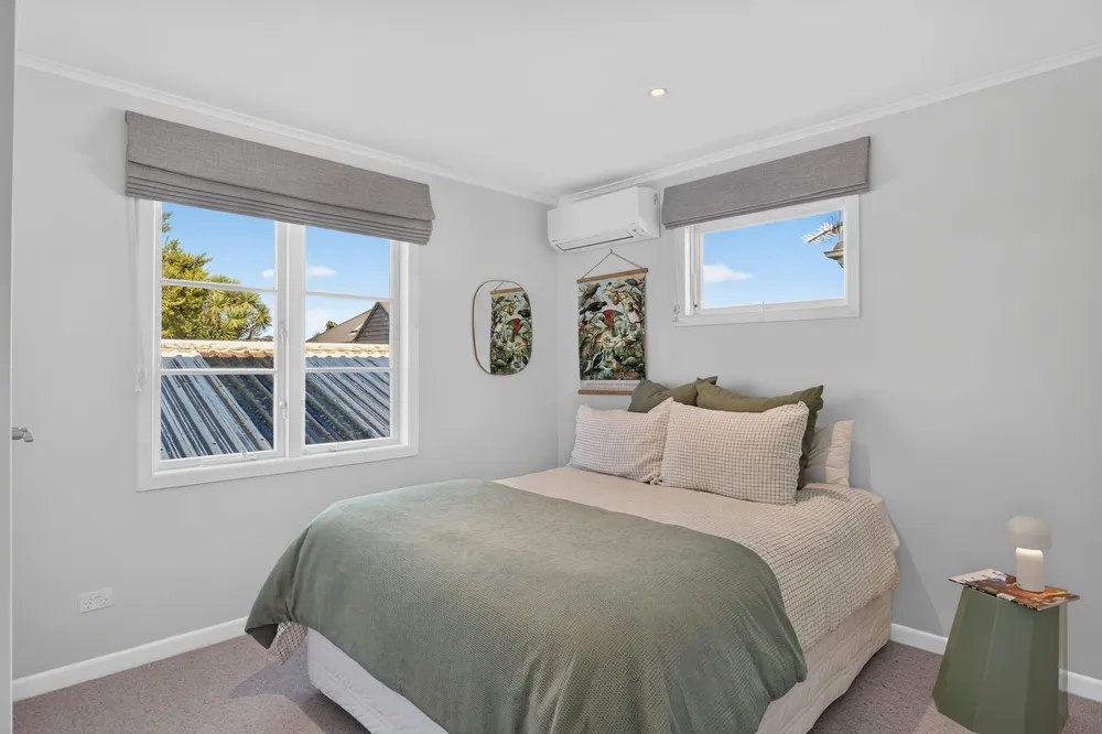 Photos of 41 Harapaki Road