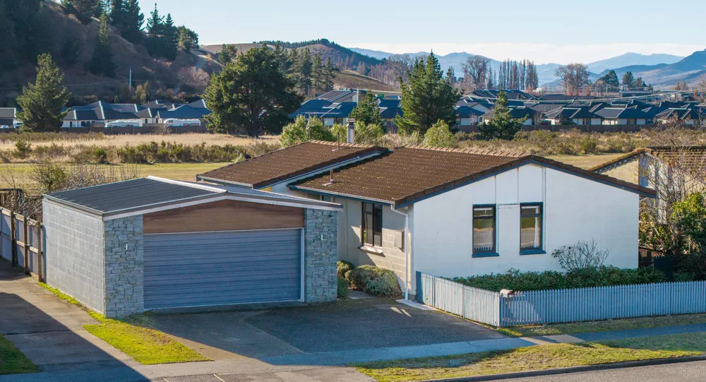 Photos of 126 Waenga Drive