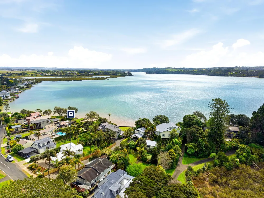 Photos of 4 Twin Wharf Road