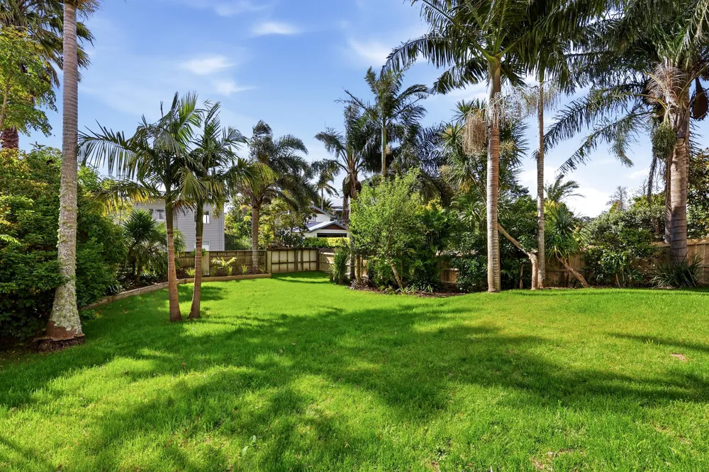 Photos of 4 Twin Wharf Road