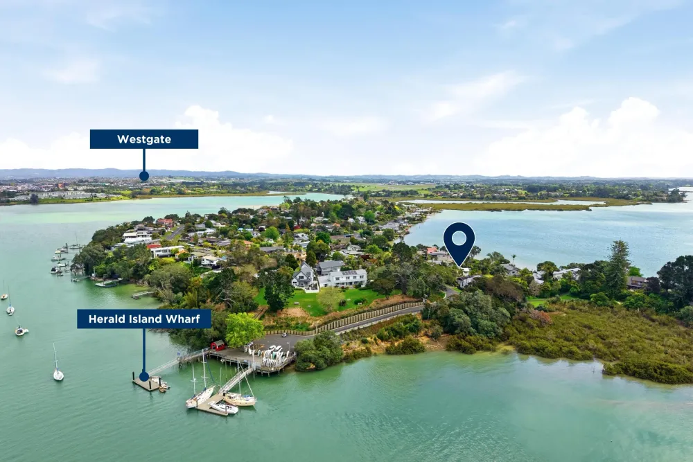 Photos of 4 Twin Wharf Road