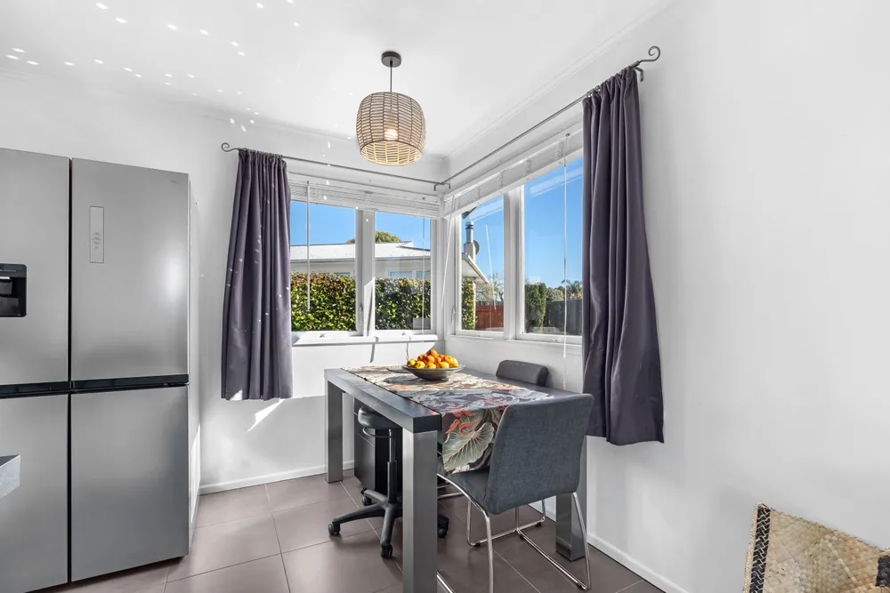 Photos of 40 Meadow Park Crescent
