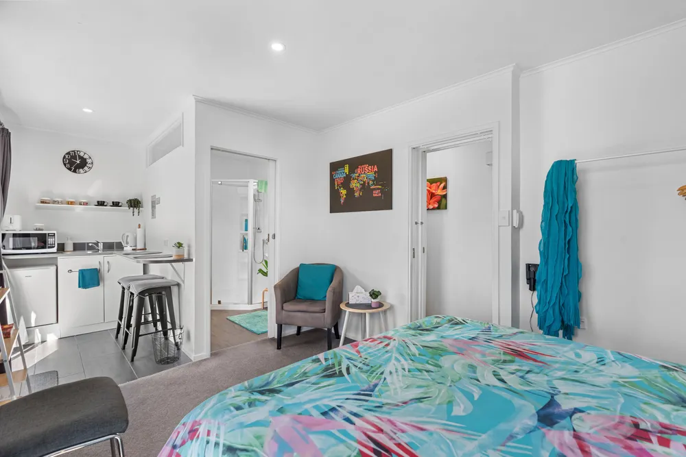Photos of 40 Meadow Park Crescent