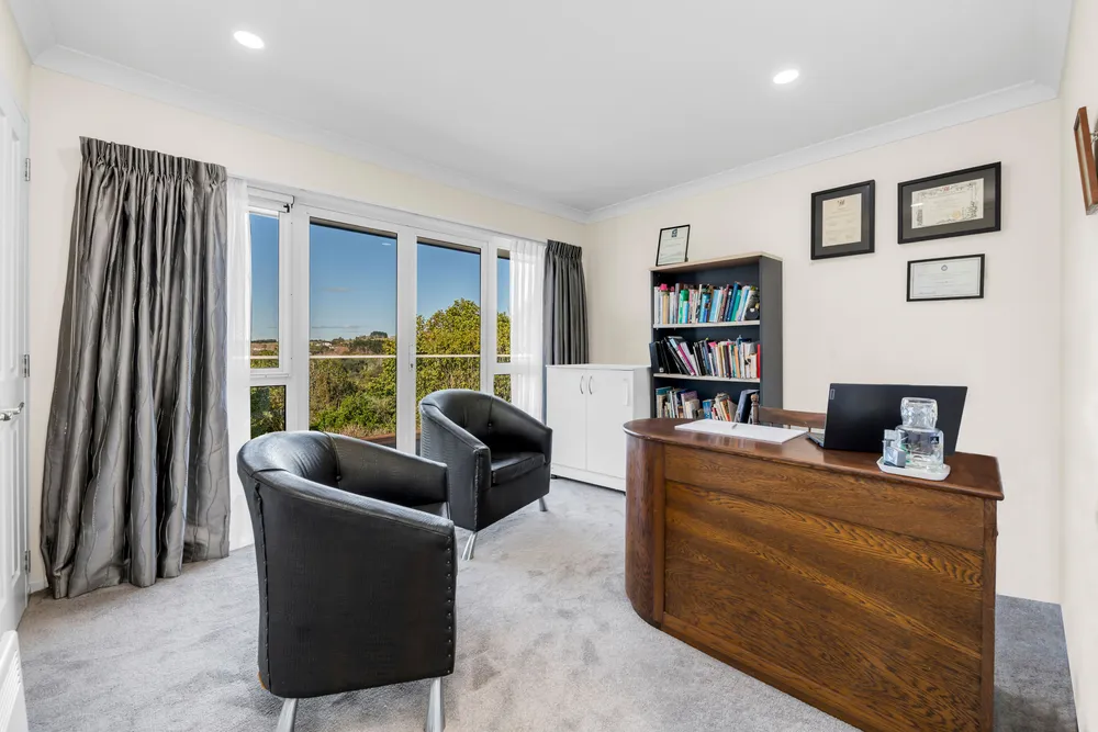 Photos of 10 Ramoana Mews