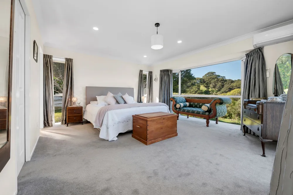 Photos of 10 Ramoana Mews