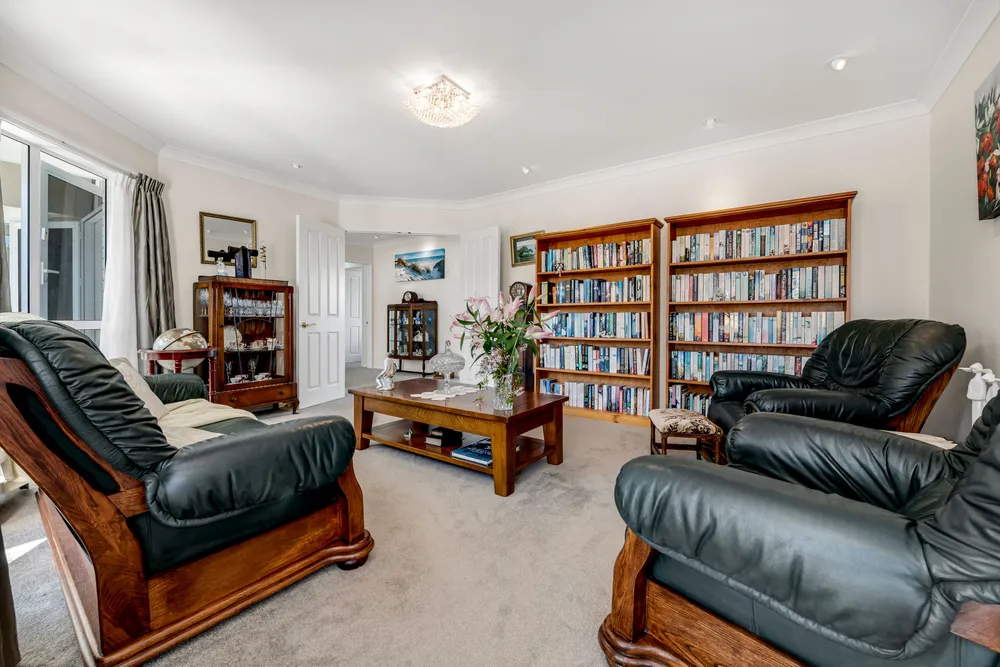 Photos of 10 Ramoana Mews