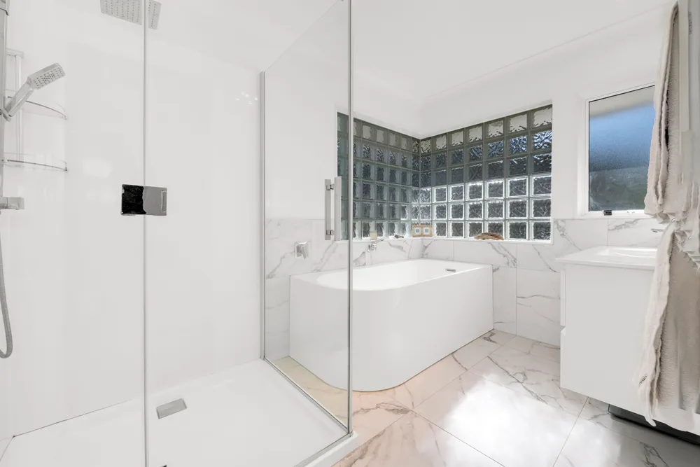Photos of 10 Ramoana Mews