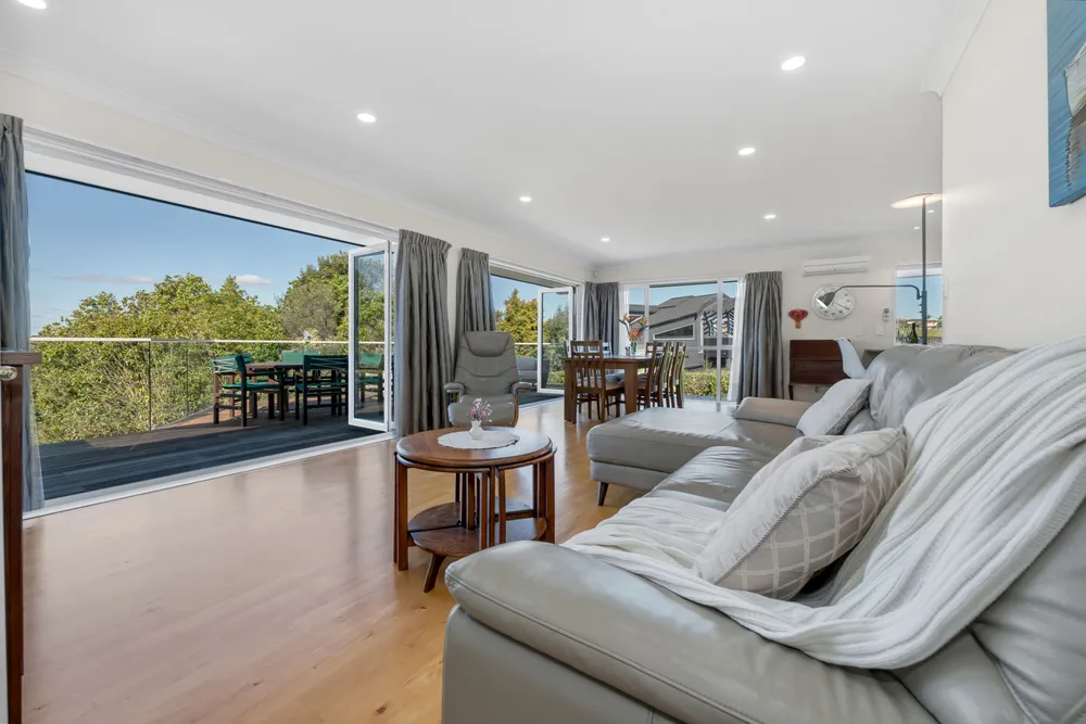 Photos of 10 Ramoana Mews