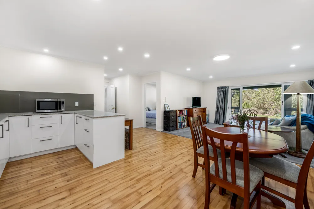 Photos of 10 Ramoana Mews