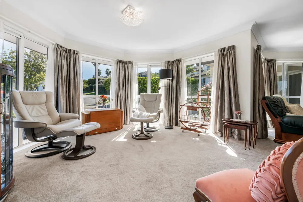 Photos of 10 Ramoana Mews