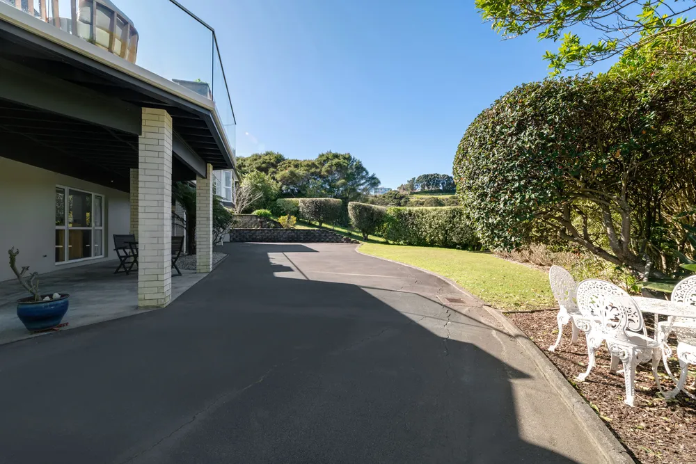 Photos of 10 Ramoana Mews