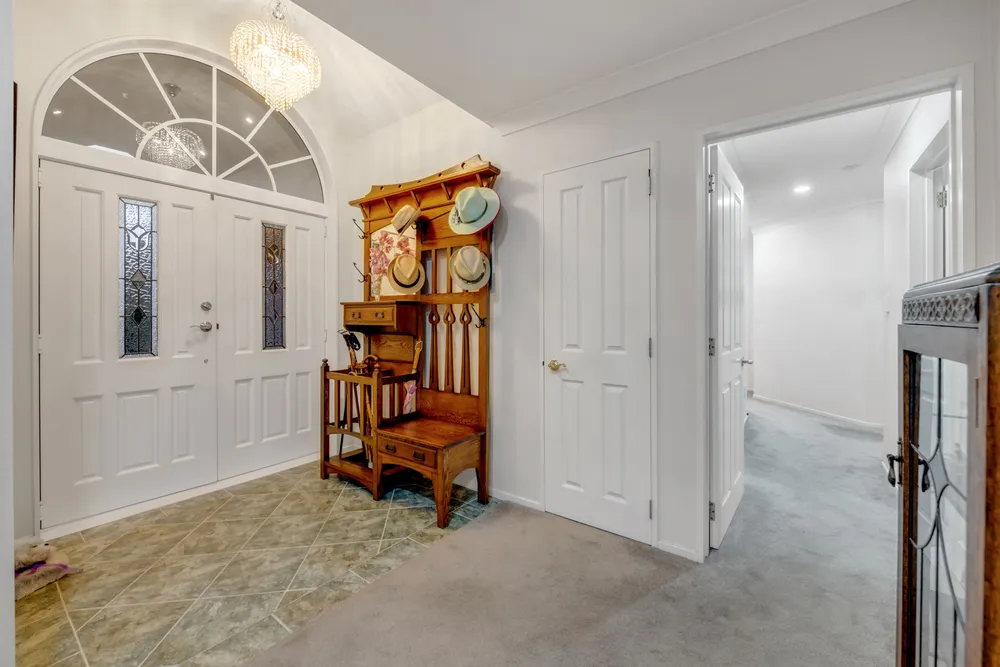 Photos of 10 Ramoana Mews