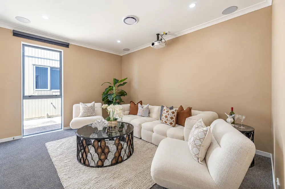 Photos of 29 Himalaya Crescent