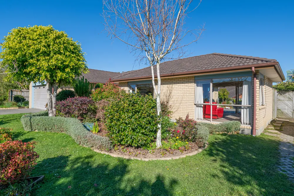 Photos of 44 Seamount Drive