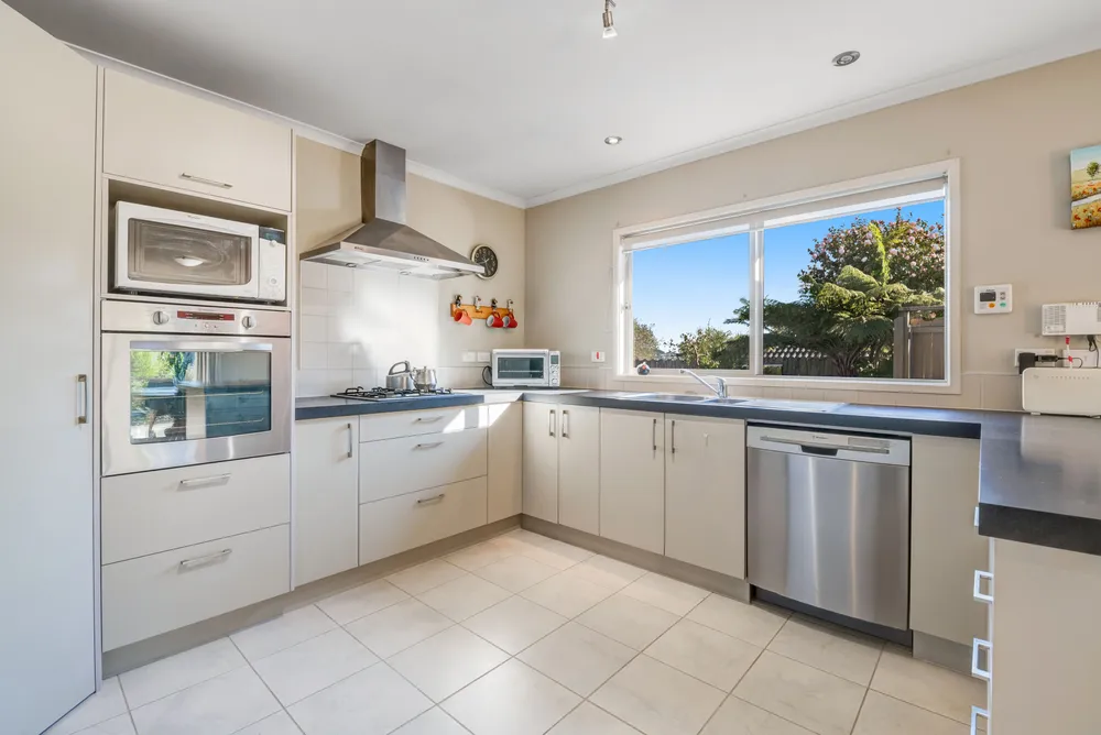 Photos of 44 Seamount Drive