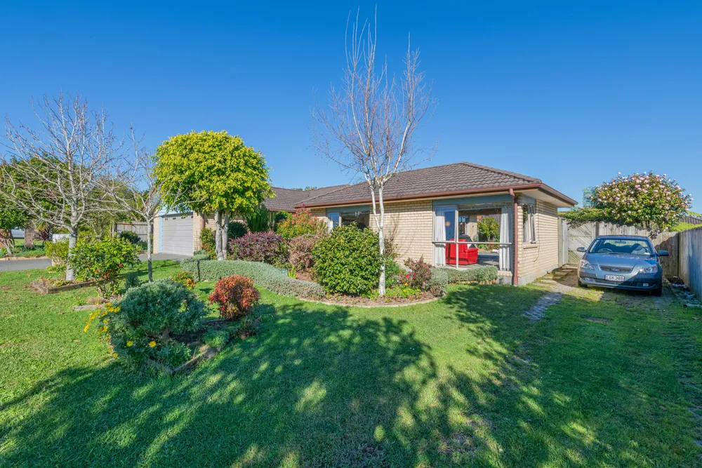 Photos of 44 Seamount Drive