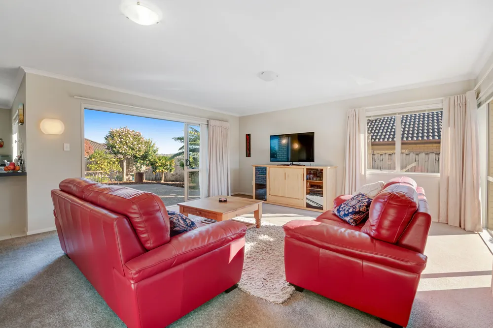 Photos of 44 Seamount Drive