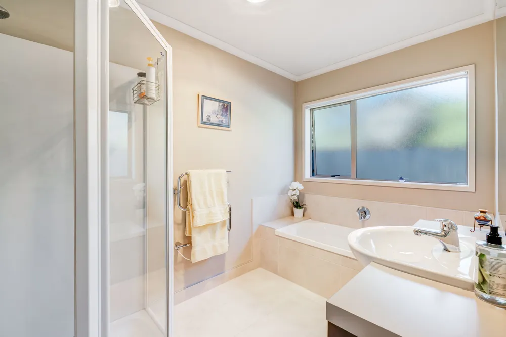 Photos of 44 Seamount Drive