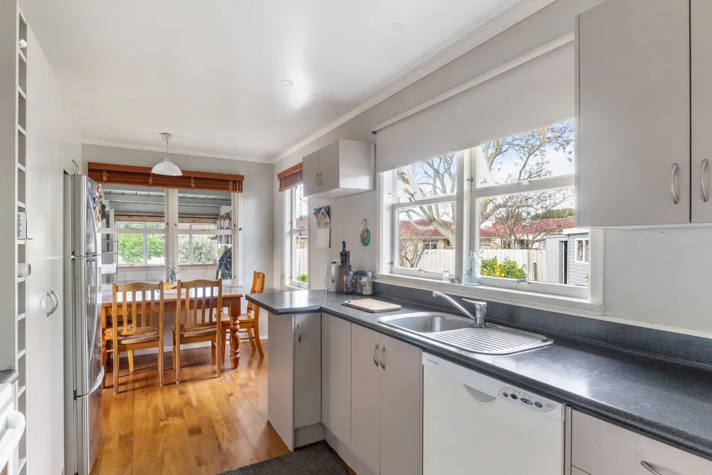 Photos of 40 Fergusson Drive