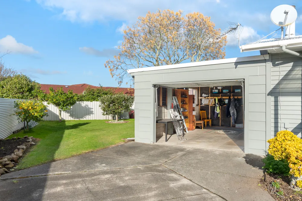 Photos of 40 Fergusson Drive