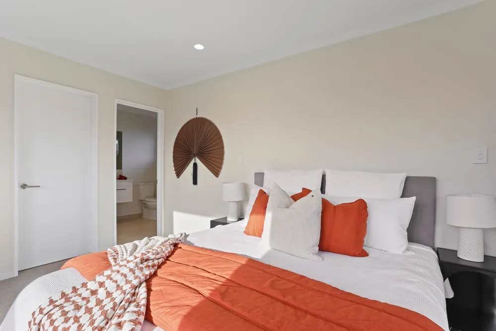 Photos of 33 Sequoia Way