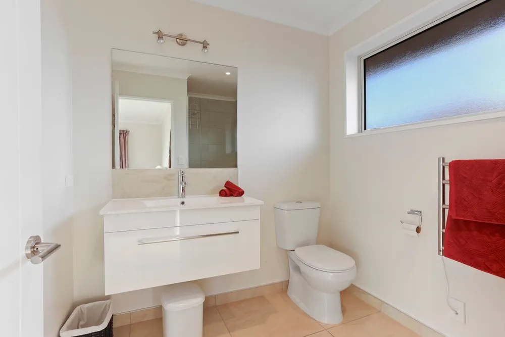 Photos of 33 Sequoia Way