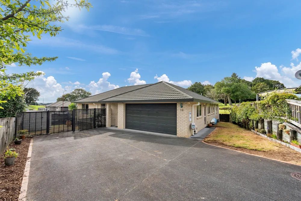 Photo of 34 Lochiel Place, Te Kamo