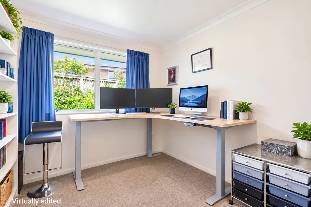 Photos of 34 Lochiel Place