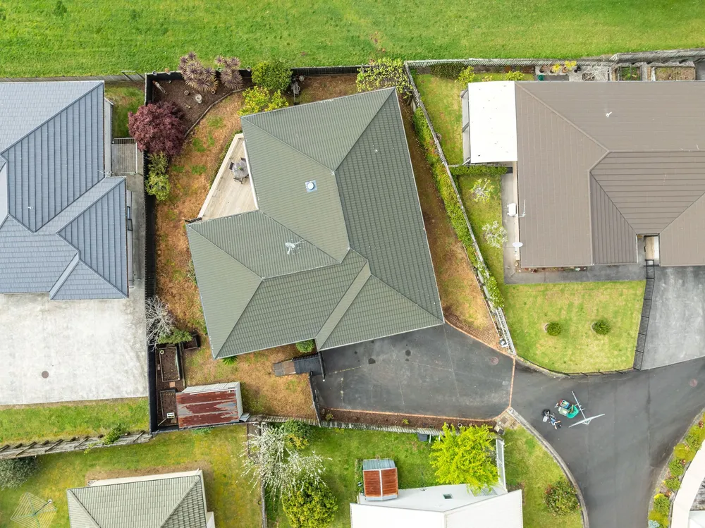 Photos of 34 Lochiel Place