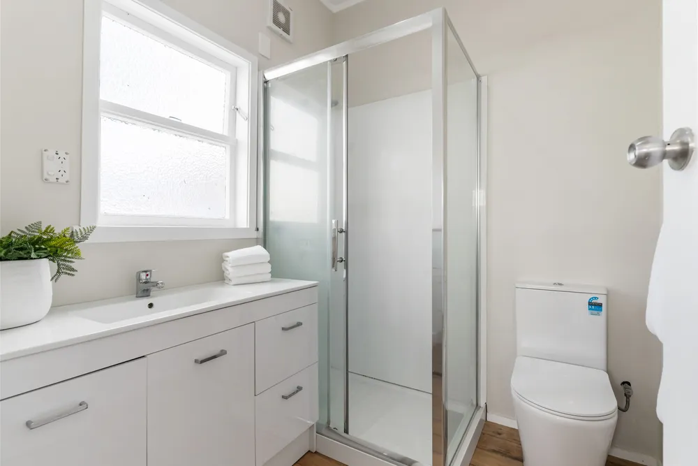 Photos of 2 Aliford Avenue