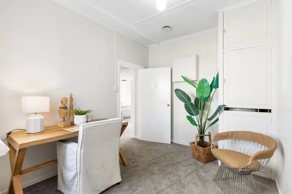 Photos of 2 Aliford Avenue