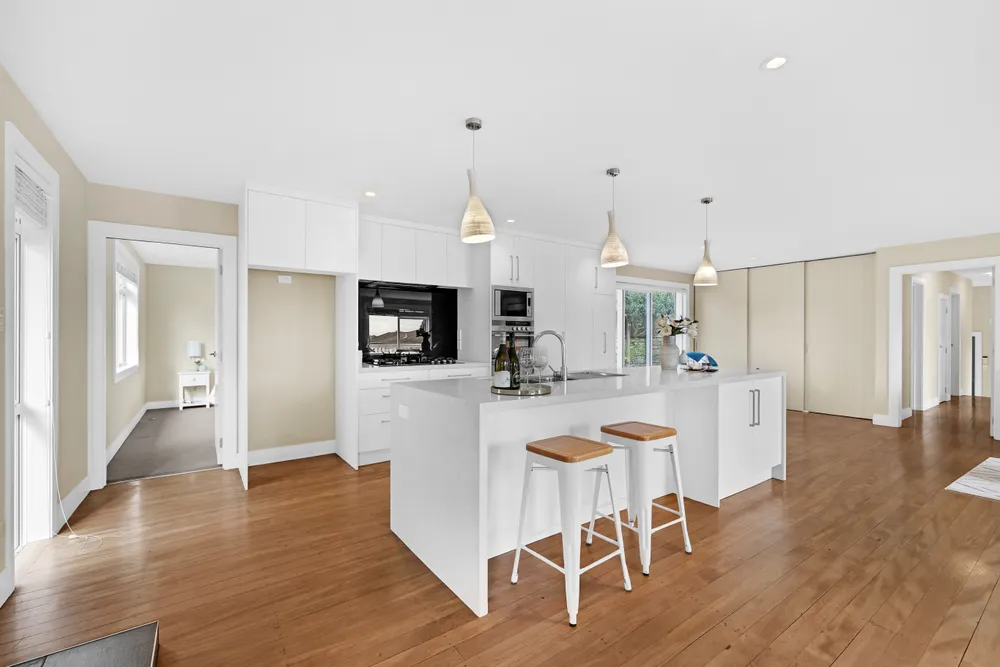 Photos of 60 Blockhouse Bay Road