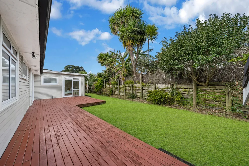Photos of 60 Blockhouse Bay Road