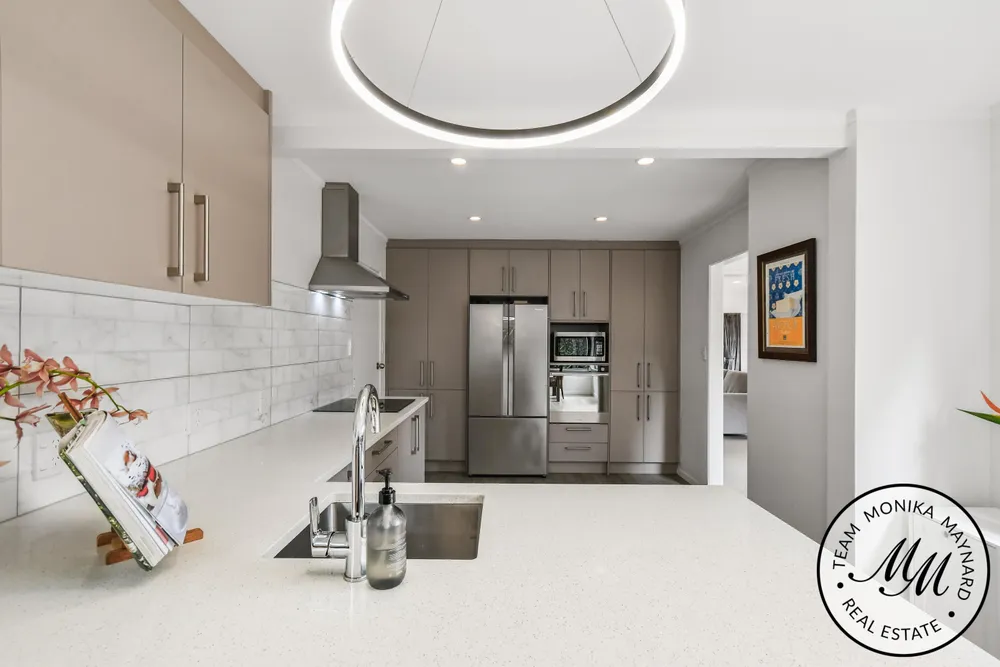 Photos of 10 Kingsclere Place