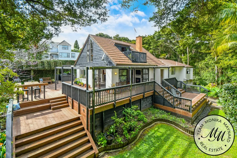 Photos of 10 Kingsclere Place