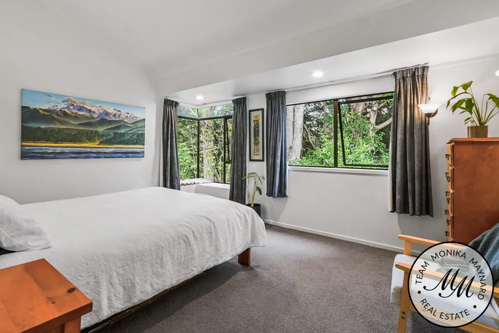 Photos of 10 Kingsclere Place