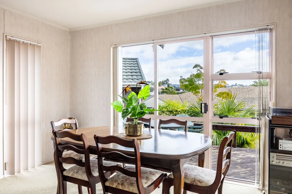 Photos of 12 Kerlin Crescent