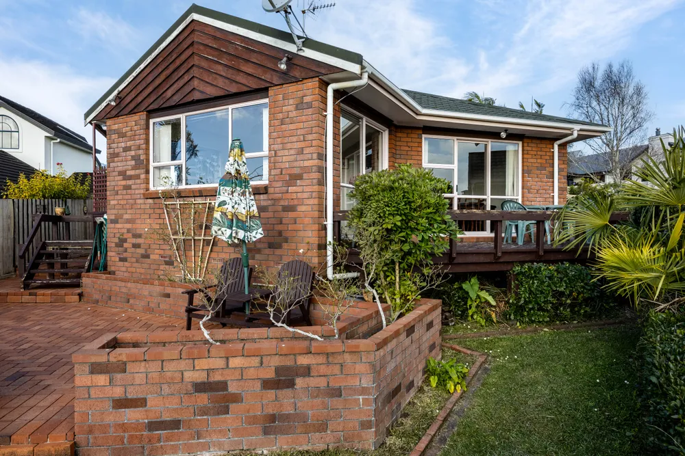Photos of 12 Kerlin Crescent