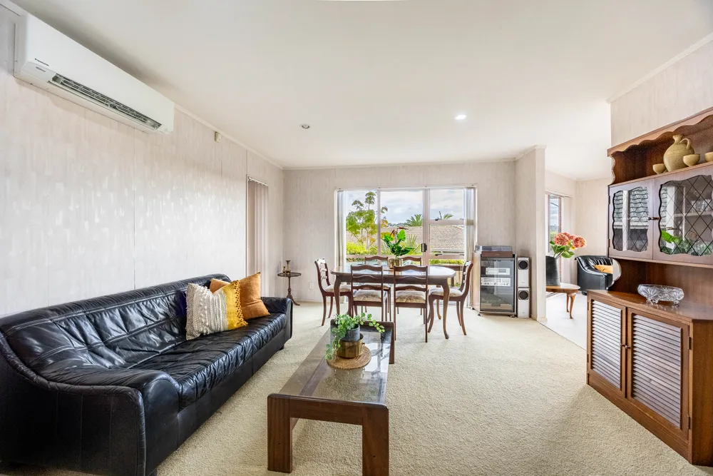 Photos of 12 Kerlin Crescent