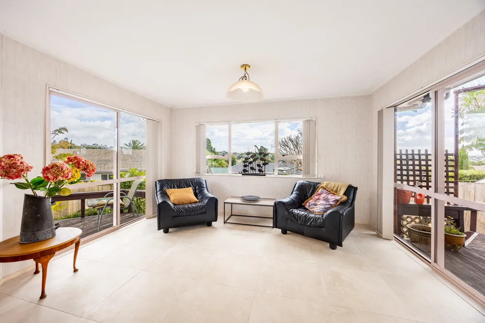 Photos of 12 Kerlin Crescent