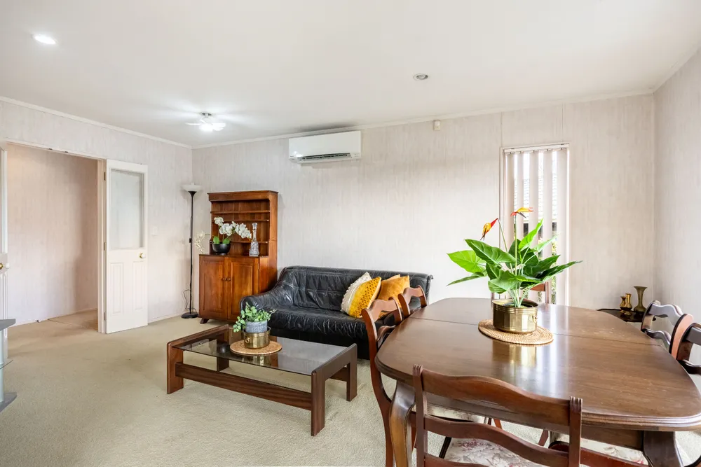 Photos of 12 Kerlin Crescent