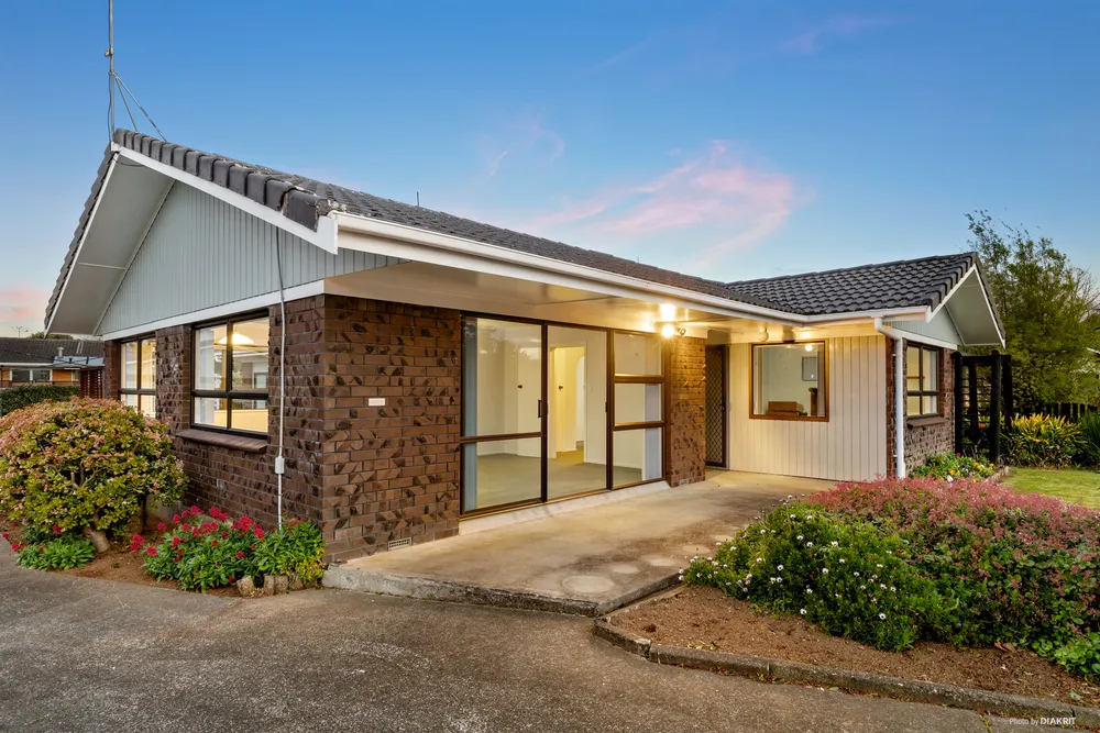 Photos of 6 Lionel Sharp Place