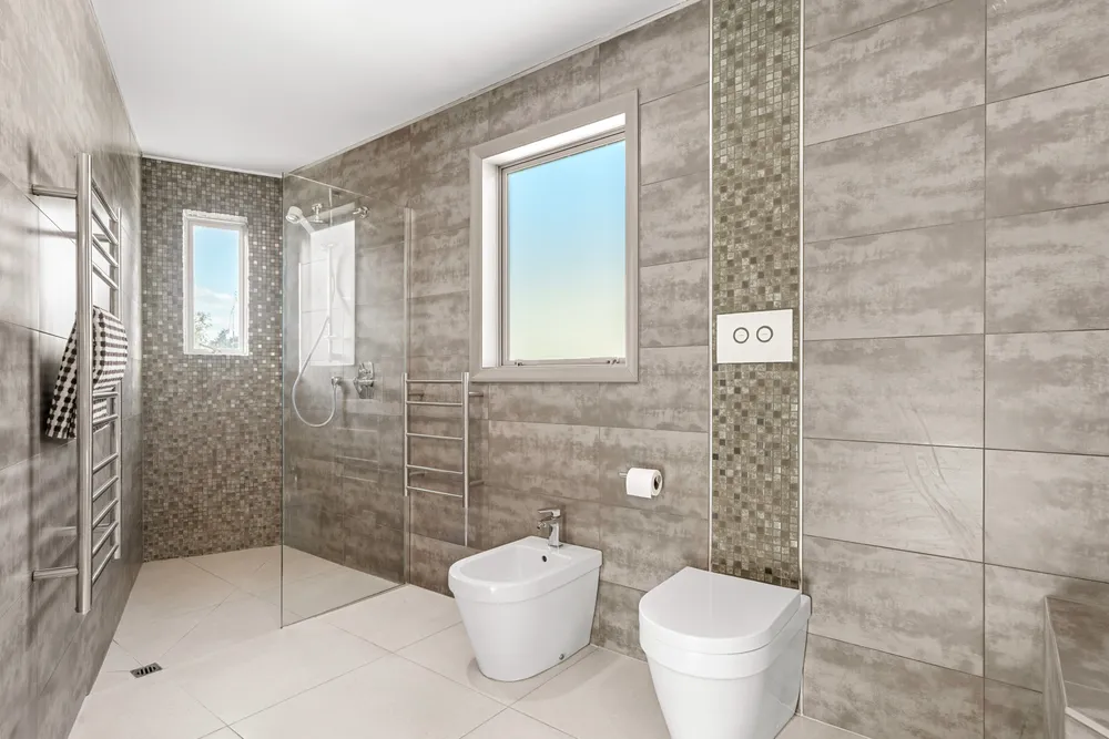 Photos of 4C Waiatarua Road